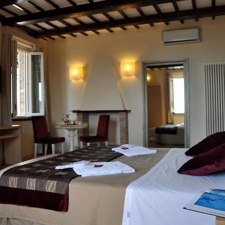 Hotel Alexander Assisi Kamer foto