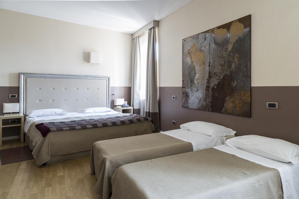 Hotel Alexander Assisi Buitenkant foto