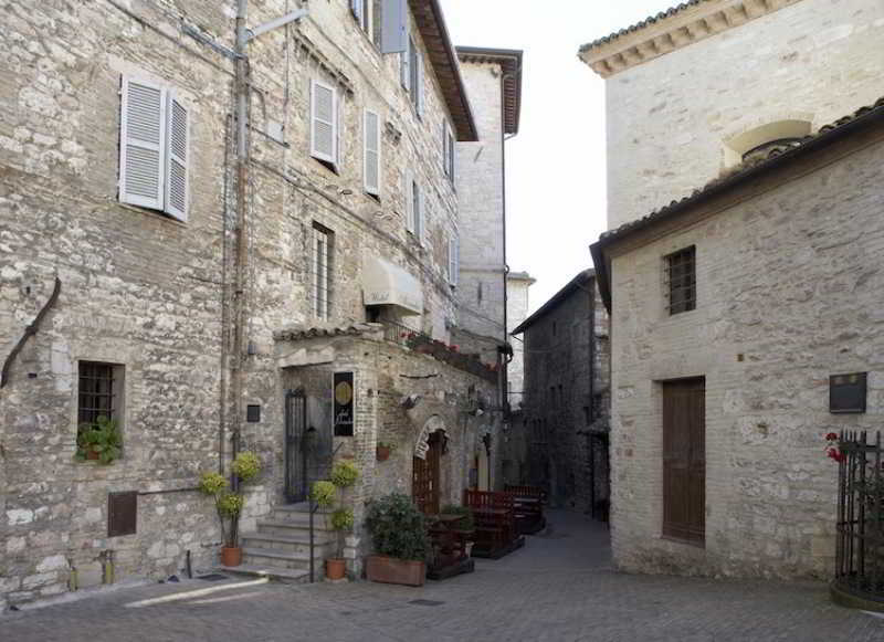 Hotel Alexander Assisi Buitenkant foto
