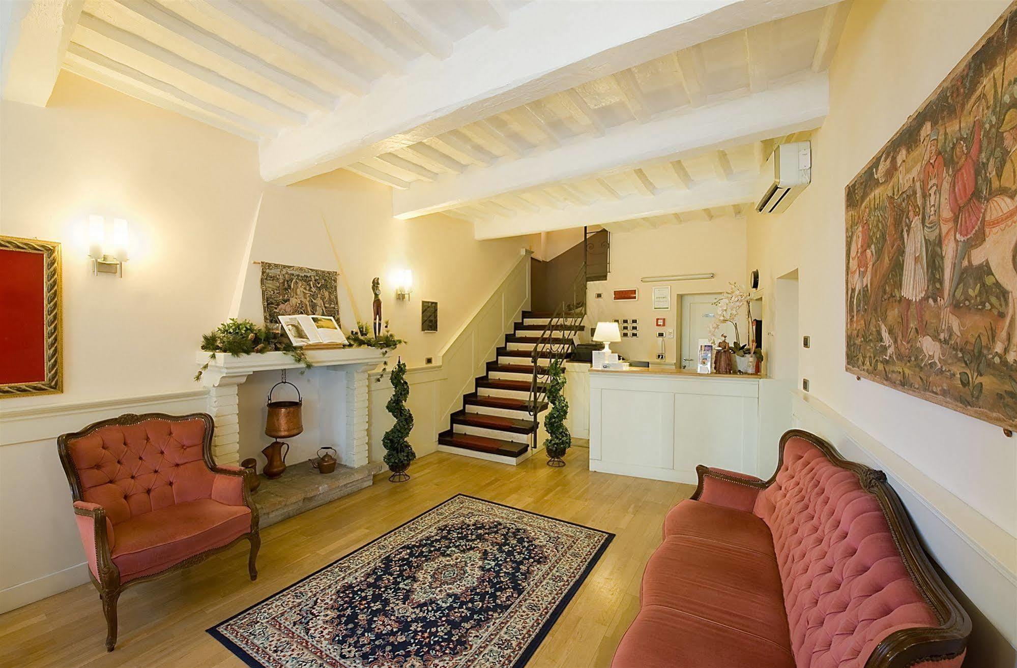 Hotel Alexander Assisi Buitenkant foto