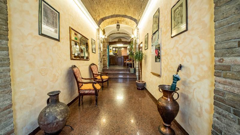 Hotel Alexander Assisi Buitenkant foto