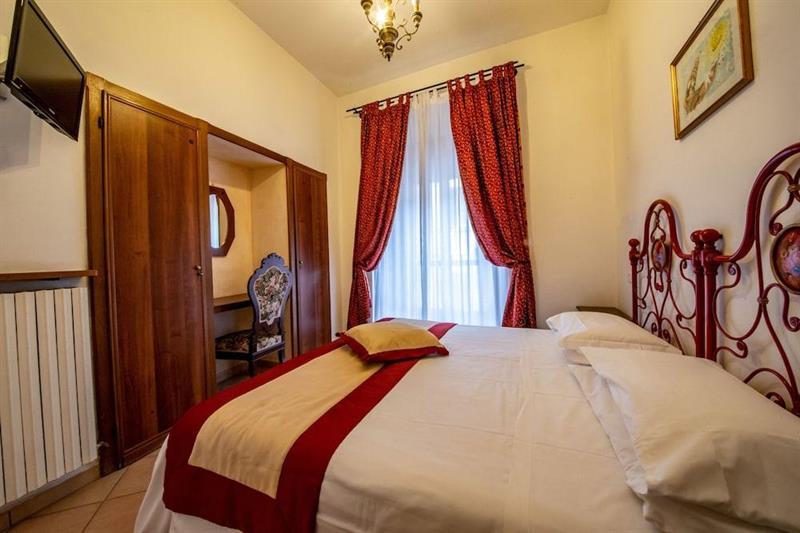 Hotel Alexander Assisi Buitenkant foto